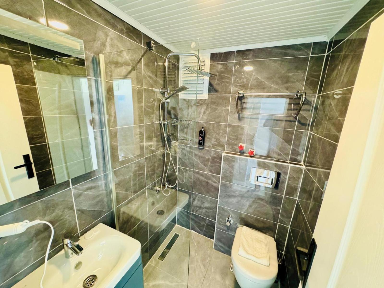 Sea Door Hotel Fethiye Exterior photo